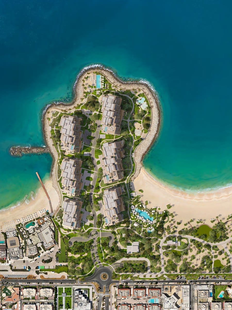 Solaya: nine low-rise buildings around a private beach in Jumeirah 1